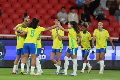 Brasil goleia o Uruguai e encara a Colômbia na final da Copa América feminina