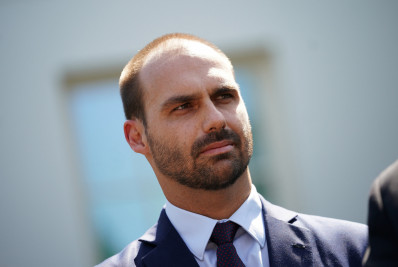 Eduardo Bolsonaro pressionou pai a acelerar apoio público a Donald Trump, aponta PF