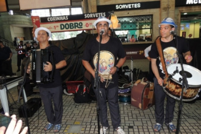 Duque de Caxias recebe 3ª edição do Trem do Forró