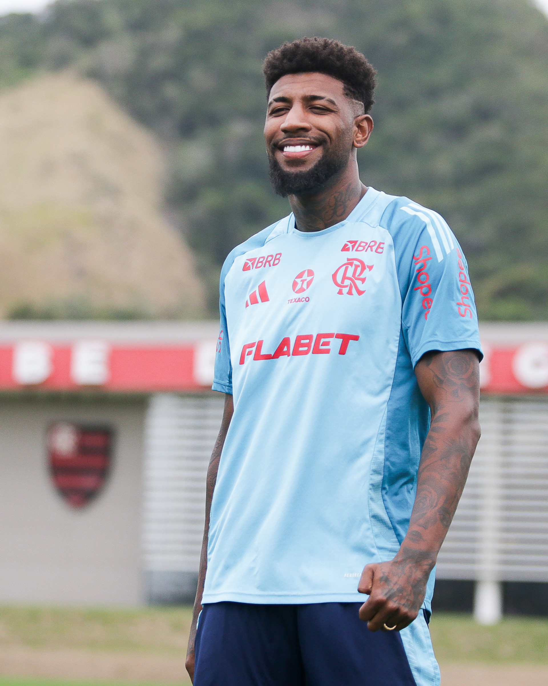 Emerson Royal em treino do Flamengo - Gilvan de Souza/Flamengo