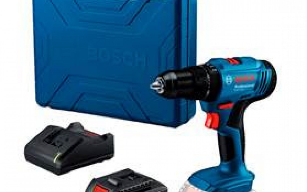 Furadeira e Parafusadeira Bosch de Impacto a Bateria com Carregador e Maleta 18V - R$ 629,90 /cada. - Divulgação