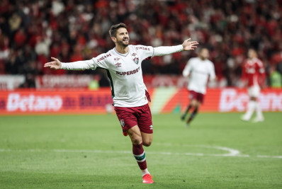 Everaldo brilha, Fluminense bate o Internacional e fica em vantagem na Copa do Brasil