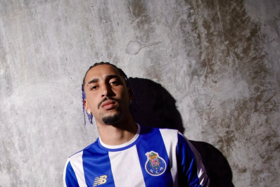 Porto anuncia a contratação do volante Kauê, ex-Botafogo