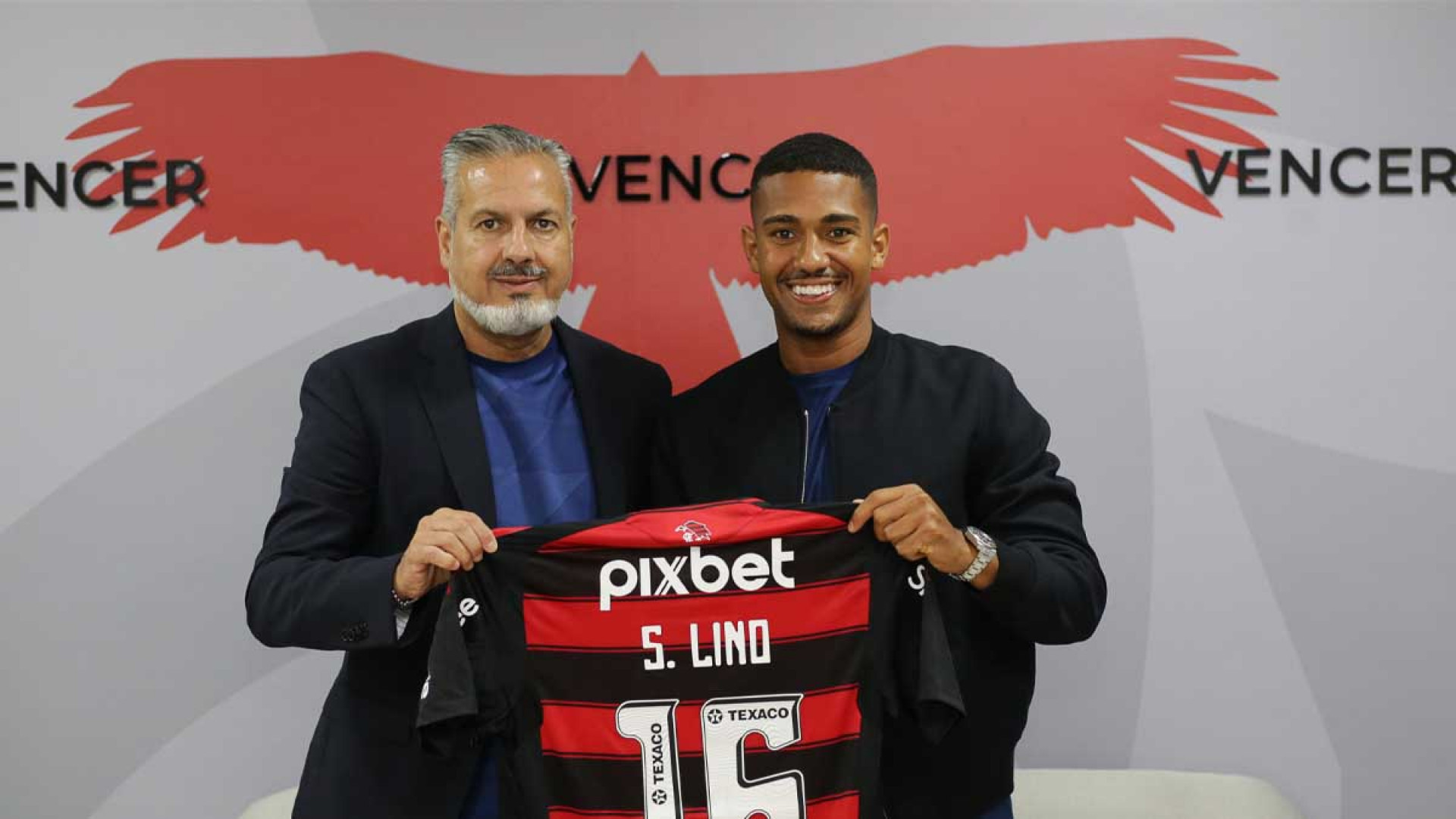 Samuel Lino assina contrato de 5 temporadas com o Flamengo - Gilvan de Souza / Flamengo