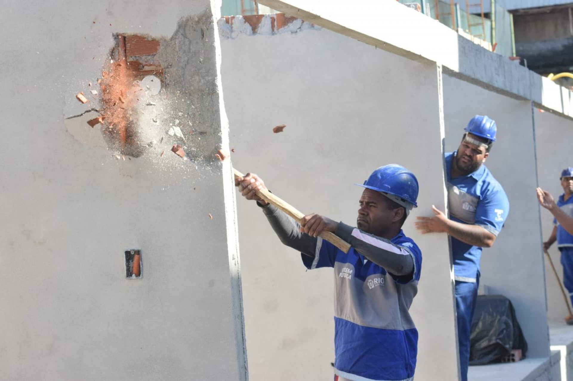 Ações resultaram na demolição de 11 imóveis na Praia do Rosa - Fábio Costa/Seop