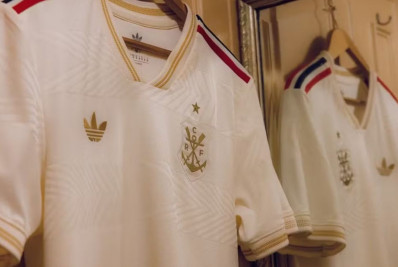 Fotos! Flamengo lança terceiro uniforme para a temporada 2025