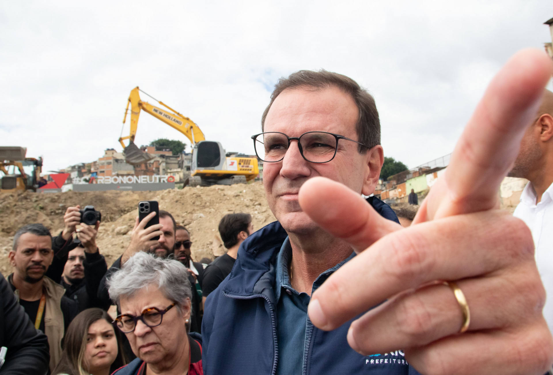 Eduardo Paes no lan&ccedil;amento de dois residenciais Minha Casa, Minha Vida na Mangueira - &Eacute;rica Martin/Ag&ecirc;ncia O Dia