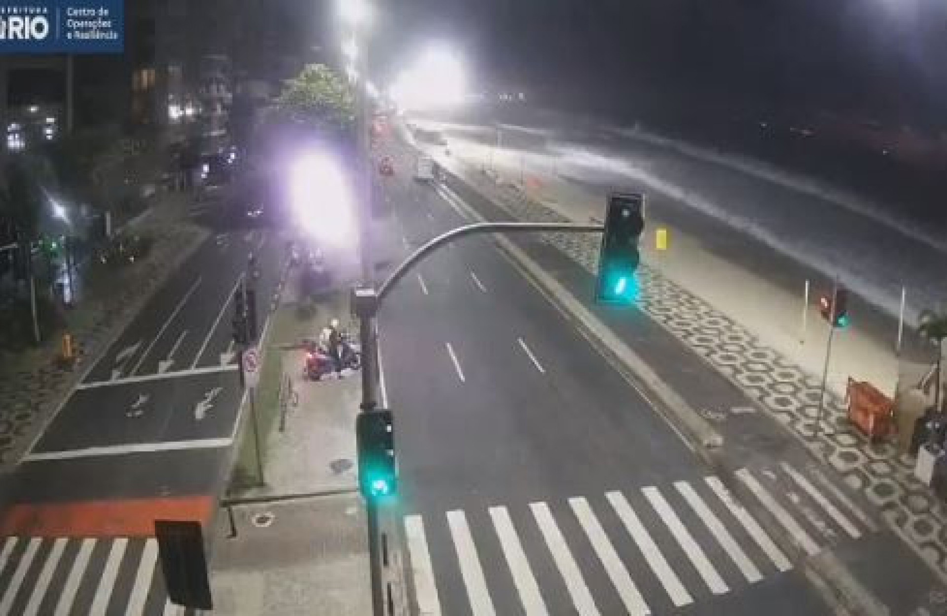 A Avenida Delfim Moreira foi liberada no final da madrugada desta quinta (31) - Divulgação