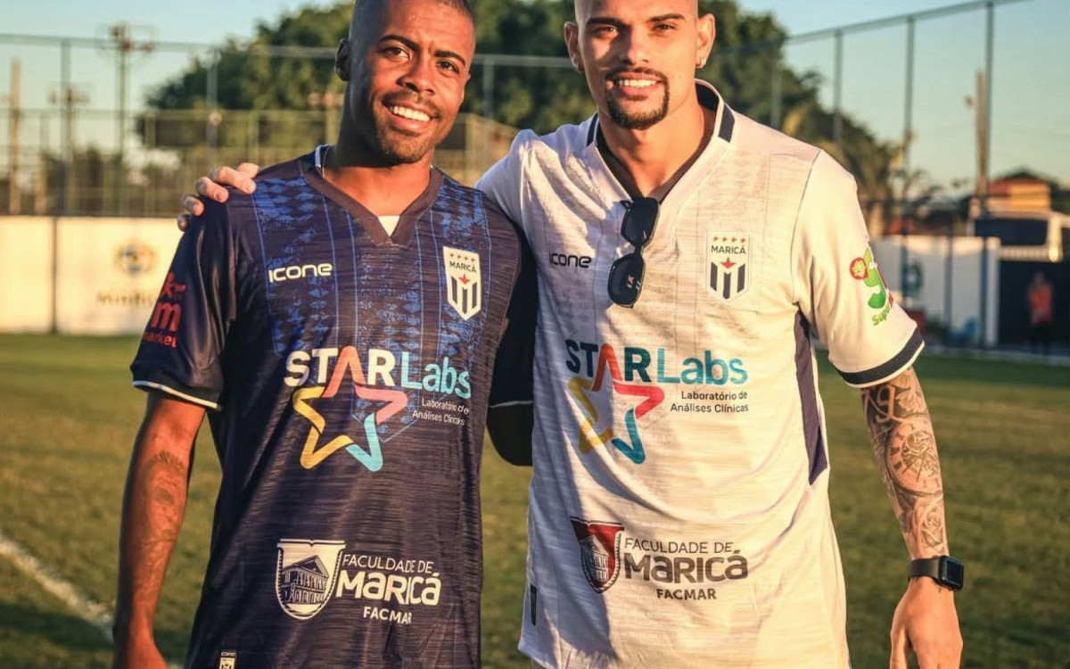 Matheus Alessandro e Pablo Thomaz são os rostos mais conhecidos do projeto do Maricá F.C.