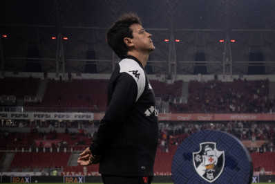 Vasco divulga relacionados para o jogo contra o CSA; veja a lista