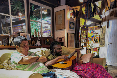 Feyjão e Zeca Pagodinho se juntam no single 'Eu Sou o Amor'