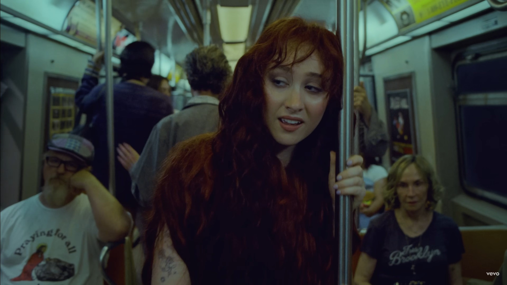 Chappell Roan lança 'The Subway' e deixa fãs eufóricos
- Reprodução / YouTube