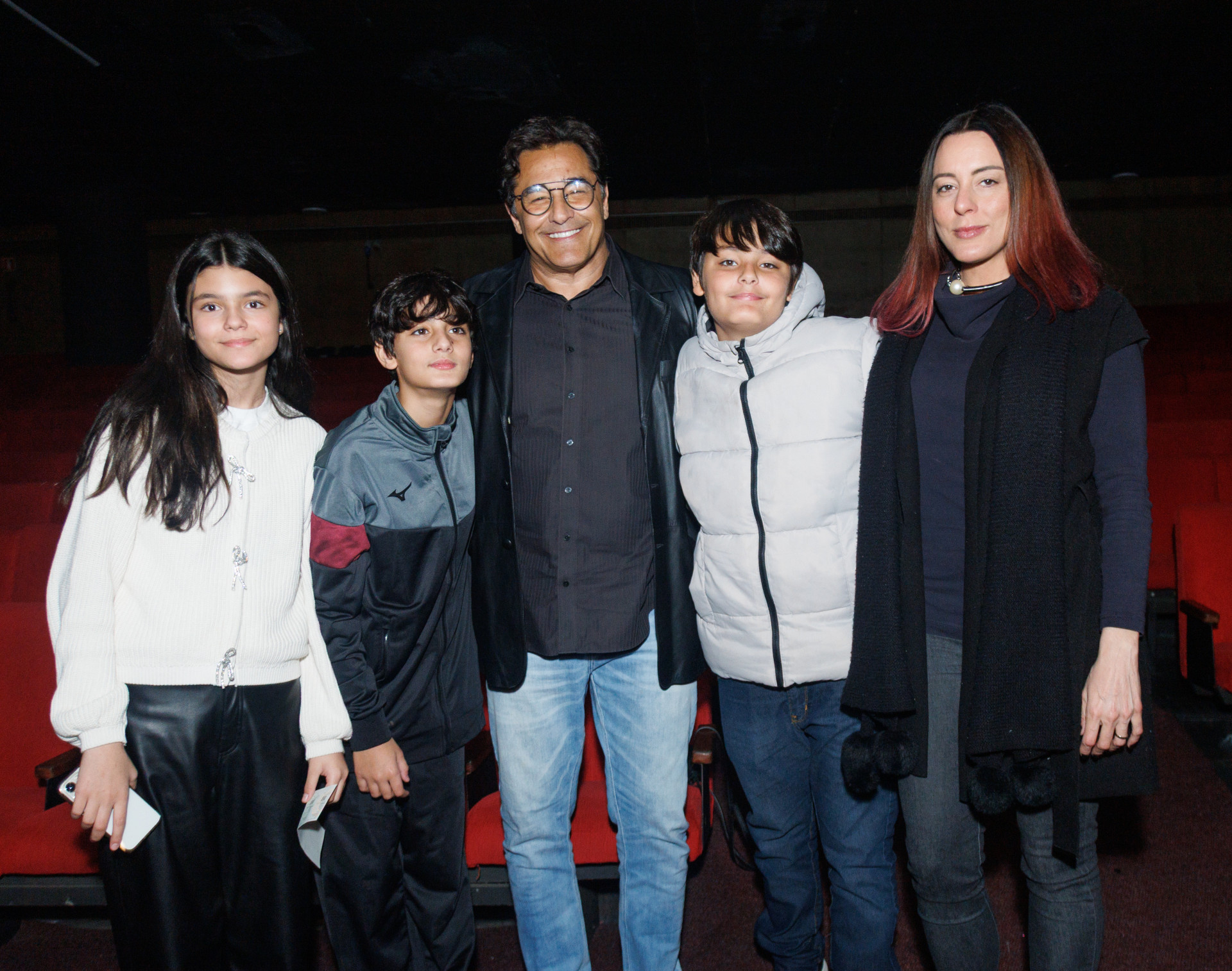 Luciano Szafir, sua mulher e os três filhos - Clayton Felizardo / Brazil News