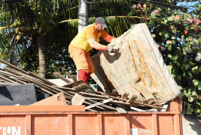Niterói realiza projeto Bota Fora nas comunidades da Ciclovia e do Jacaré