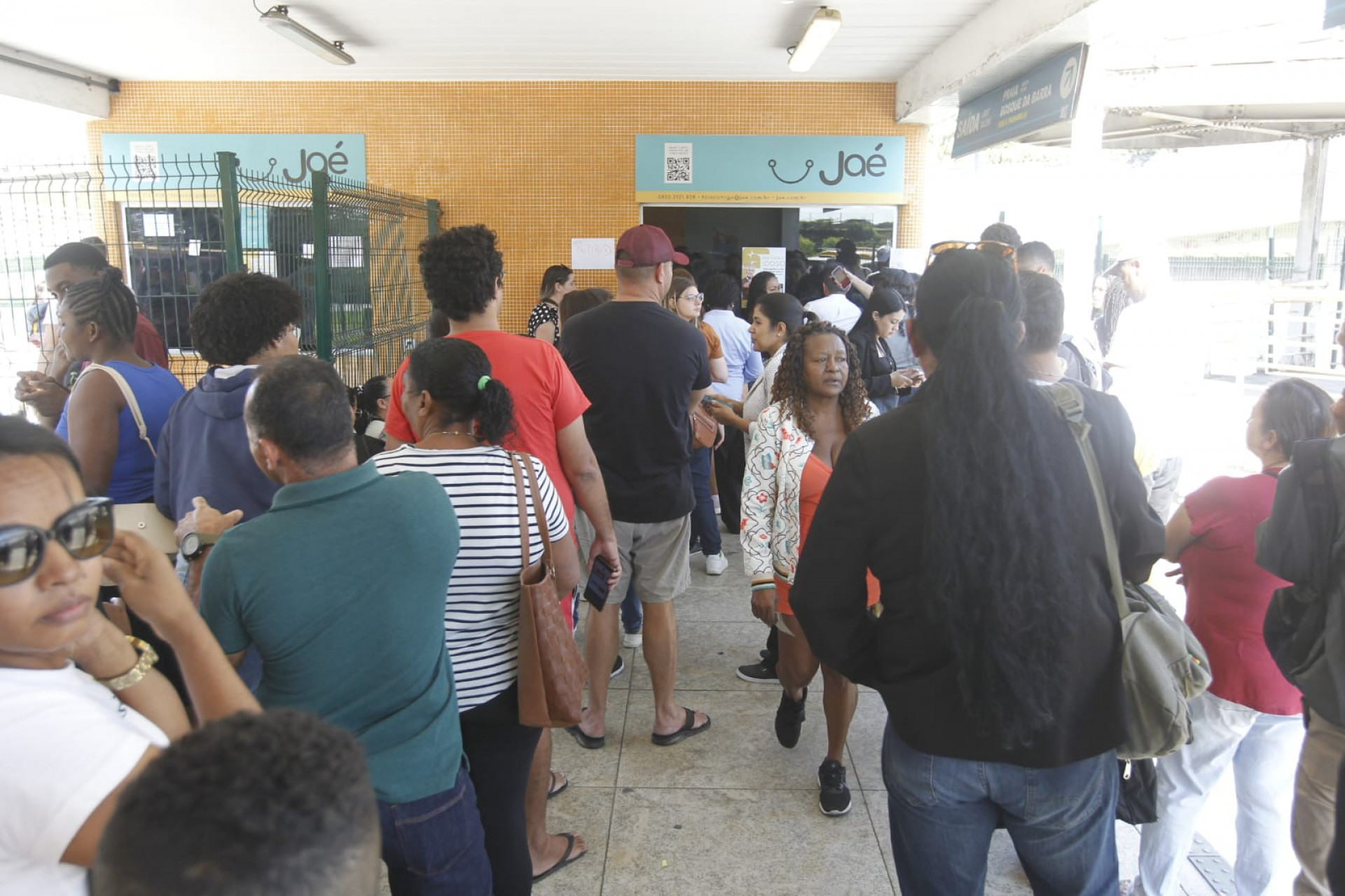 Primeiro dia de obrigatoriedade do cartão Jaé forma fila por orientações - Reginaldo Pimenta / Agência O Dia