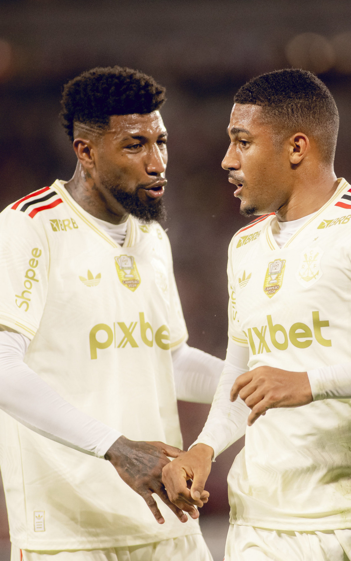 Emerson Royal e Samuel Lino - Adriano Fontes/Flamengo