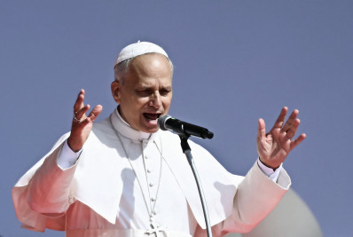 Com mais de um milhão de fiéis, papa Leão XIV encerra Jubileu da Juventude