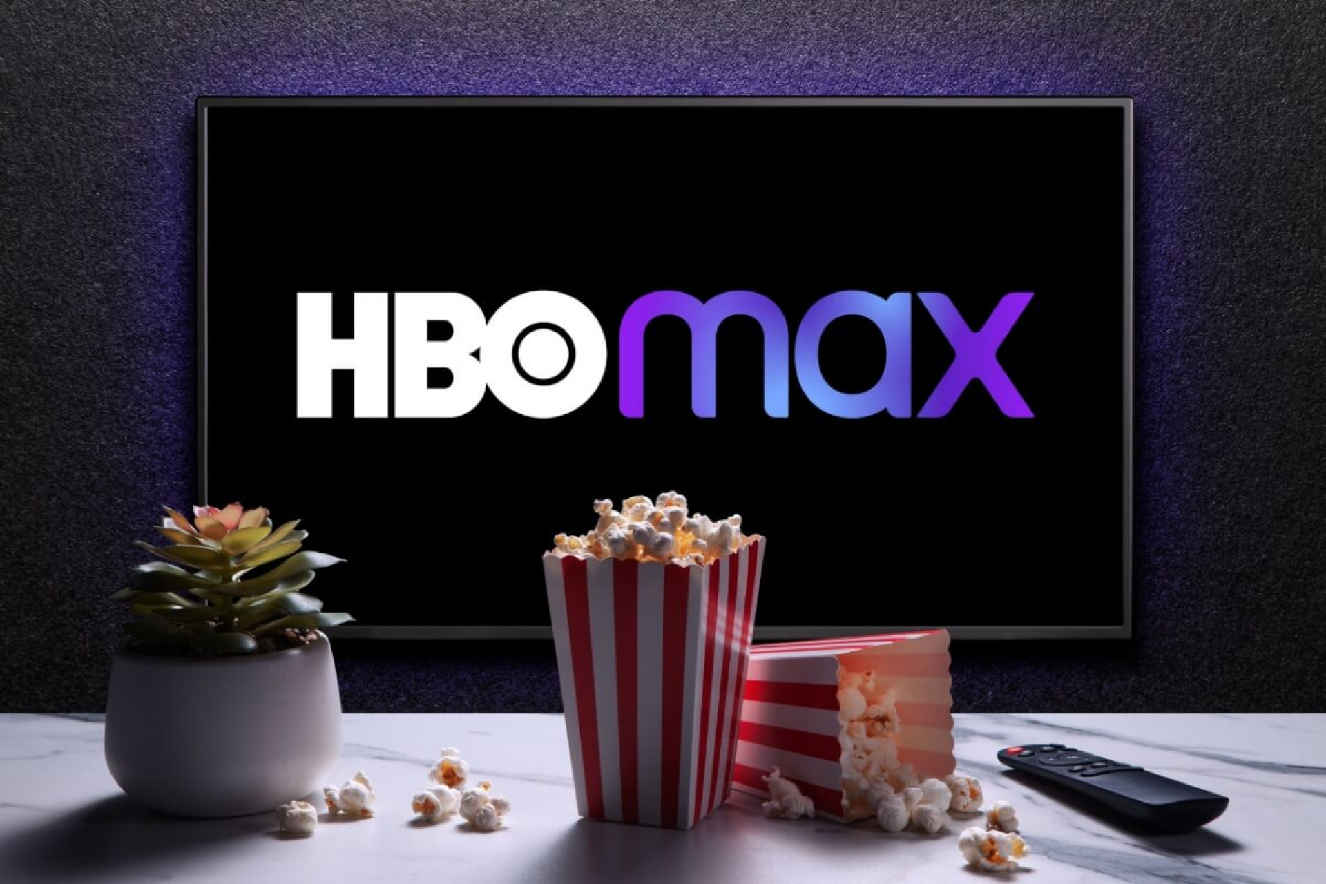 O cat&aacute;logo da HBO Max em agosto promete divers&atilde;o com estreias imperd&iacute;veis (Imagem: Hamara | Shutterstock)