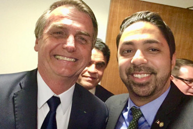 Deputado do PL pede a Moraes licença para visitar Bolsonaro em prisão domiciliar