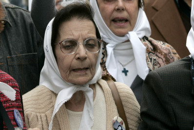 Morre mãe da Praça de Maio cujo testemunho mostrou ao mundo a ditadura argentina