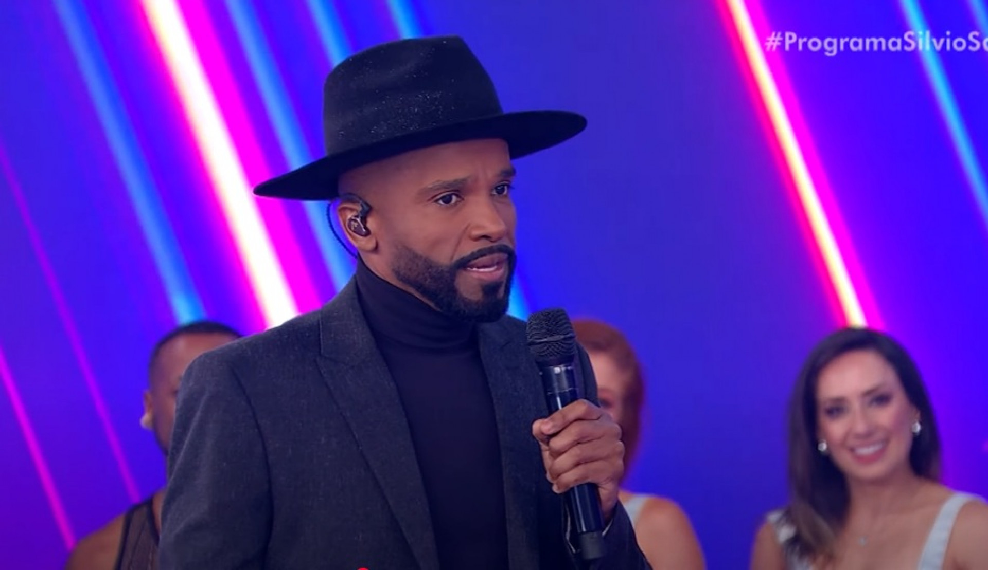 Alexandre Pires - Reprodução  de vídeo / SBT