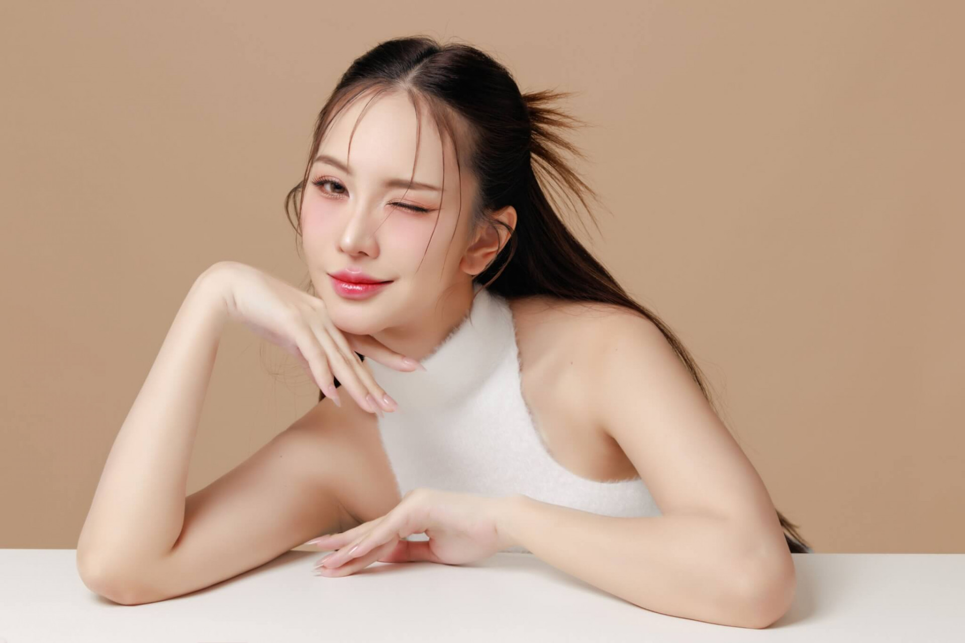 O cherry lips traz de volta os l&aacute;bios corados (Imagem: Auttapol Tatiyarat | Shutterstock)