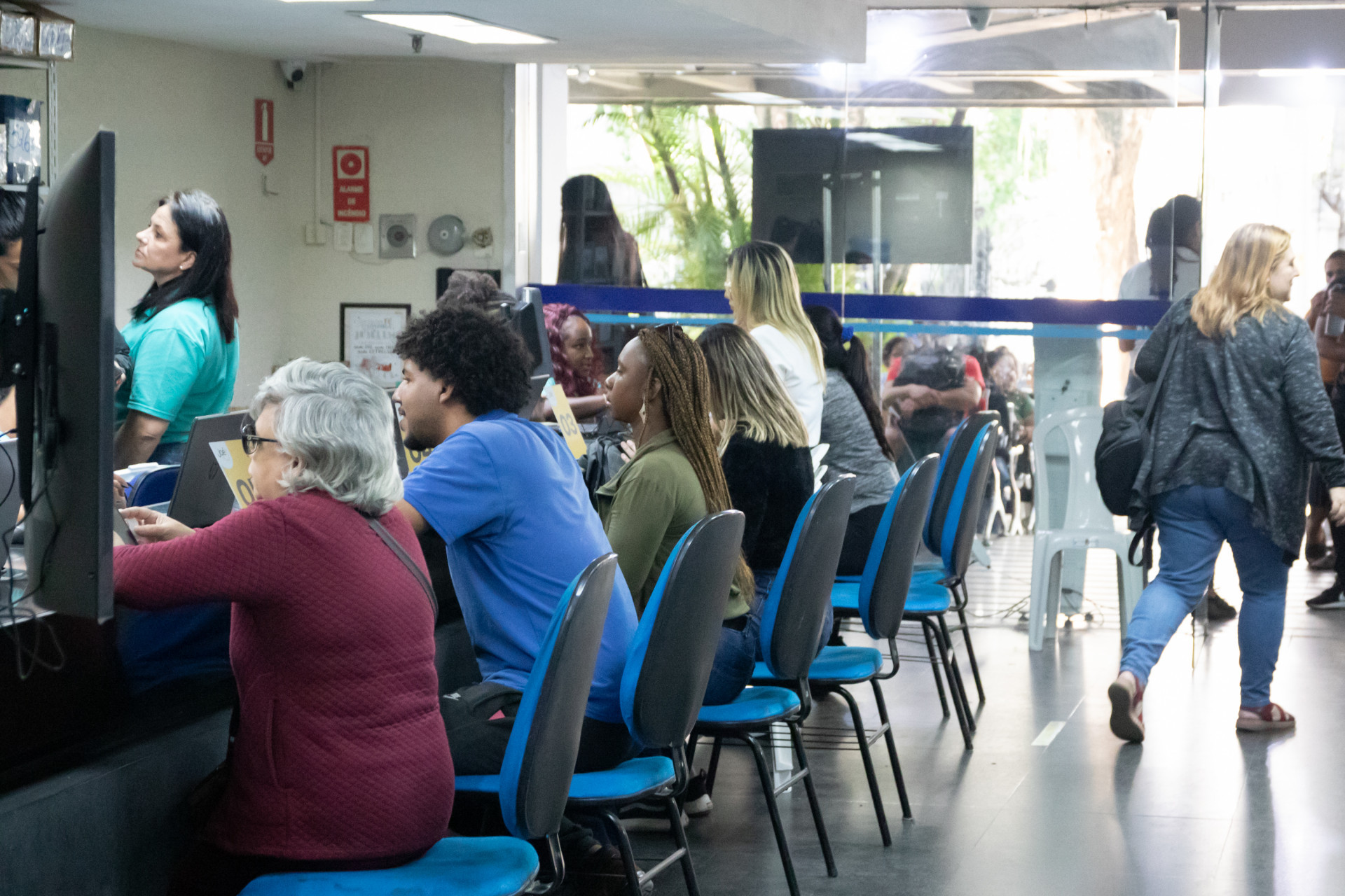 Movimentação no posto do cartão Jaé em Botafogo, Zona Sul do Rio, na tarde desta quarta-feira (6) - Érica Martin/Agência O Dia