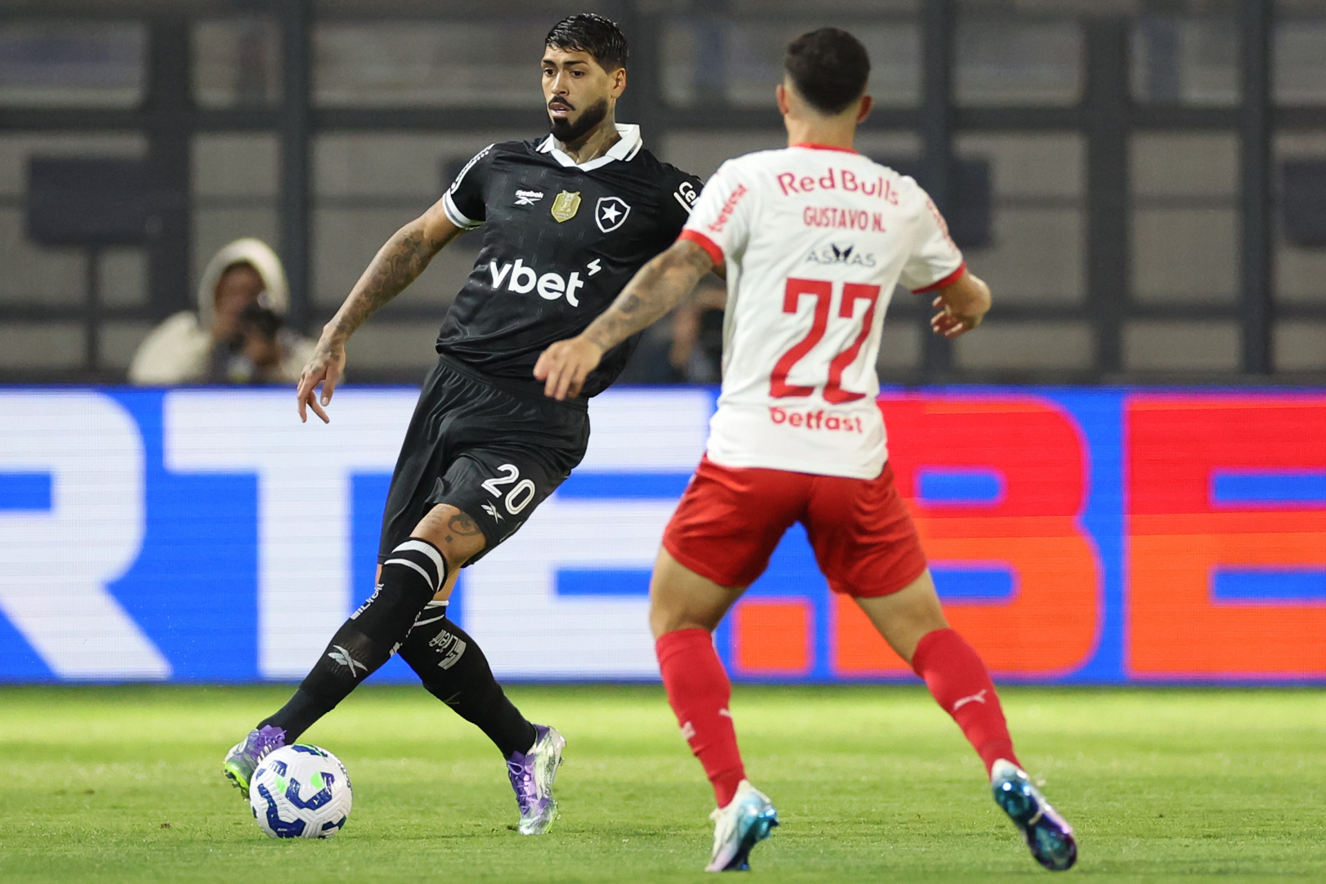 Barboza. Red Bull Bragantino x Botafogo pela Copa do Brasil no Estadio Cicero de Souza Marques. 06 de Agosto de 2025, Braganca Paulista SP, Brasil. Foto: Vitor Silva/Botafogo.  - Vítor Silva/Botafogo