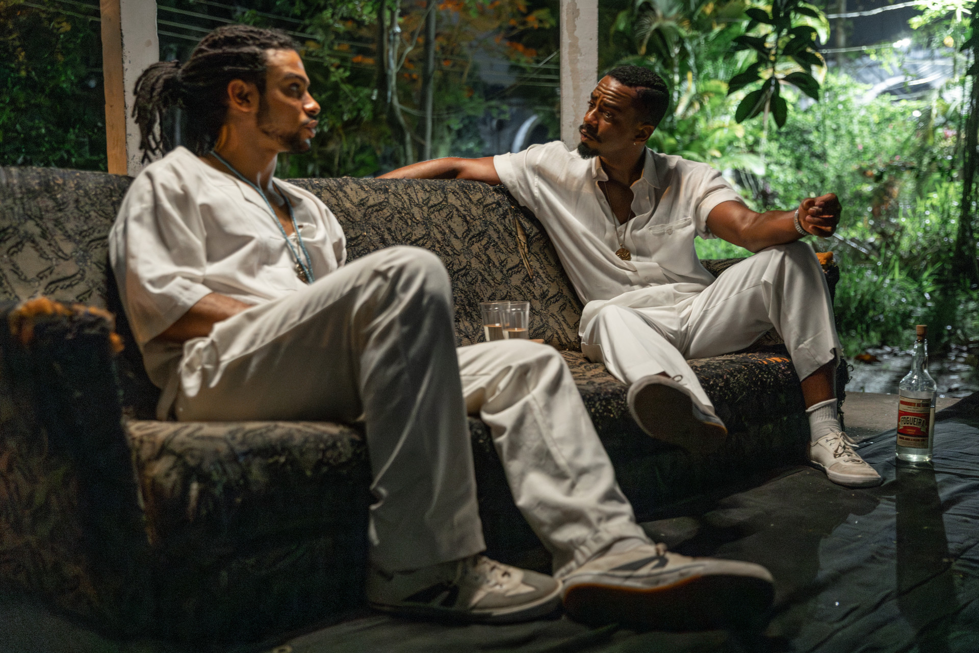 Raphael Logam e Sérgio Malheiros estrelam a série 'Capoeiras' - Divulgação / Disney +