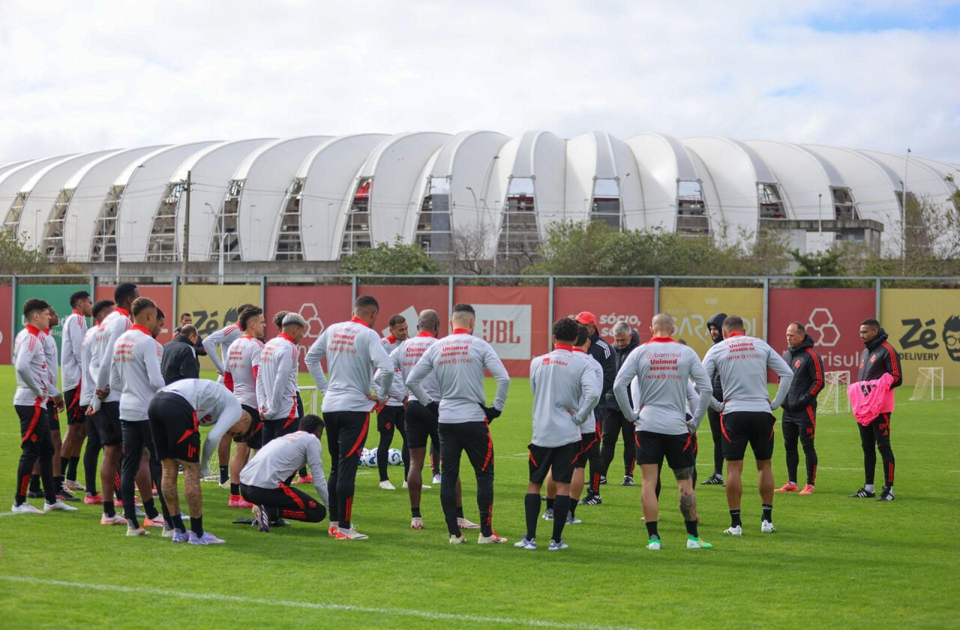 Inter se apoia na semifinal do Brasileiro de 1975 para passar na Copa do Brasil
