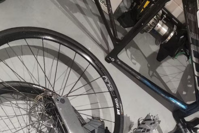 Medalhista pan-americana é atropelada com grupo de ciclistas em Botafogo