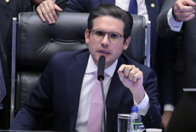 Câmara votará projeto de lei da isenção do IR em 1º de outubro, afirma Hugo Motta