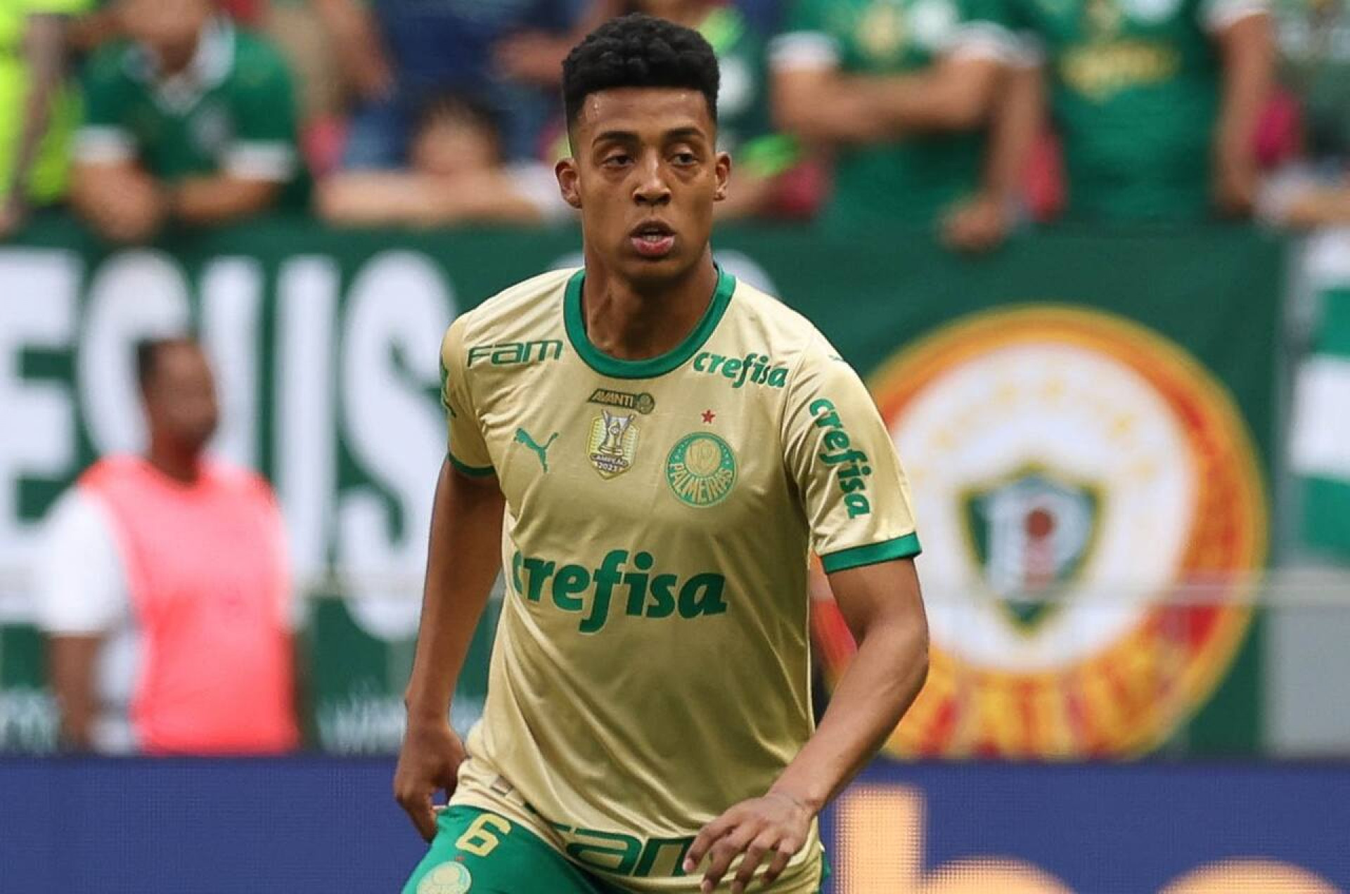 Palmeiras negocia venda de Vanderlan para o grupo Red Bull