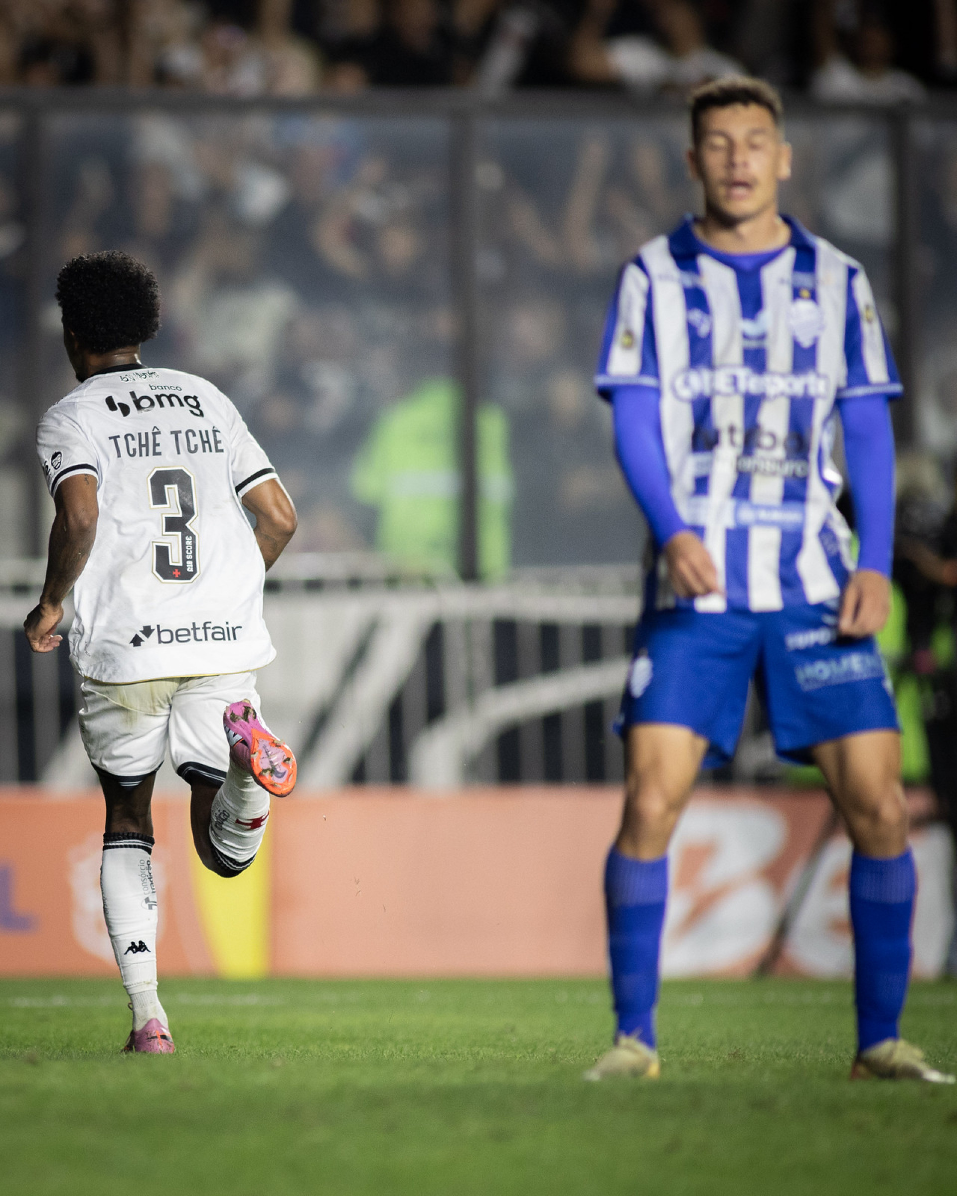 Tchê Tchê fez o terceiro gol da vitória do Vasco