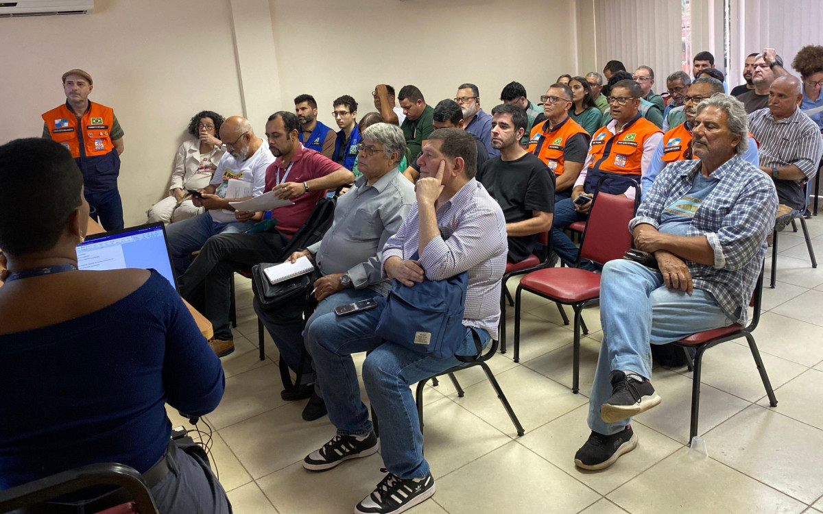 Reunião do Subcomitê Oeste do CBH Baía de Guanabara é realizada em Belford Roxo