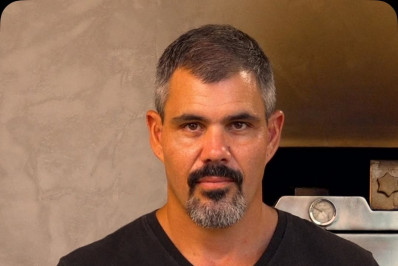 Pai de 6, Juliano Cazarré conta que financeira é impactada por família numerosa: 'Uma bomba'