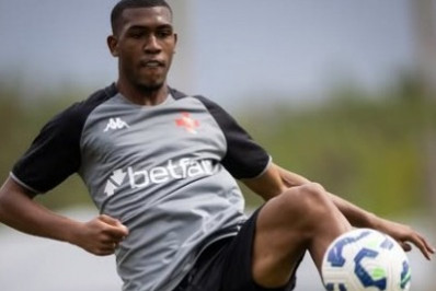 Al Ahli tem interesse na contratação de Rayan