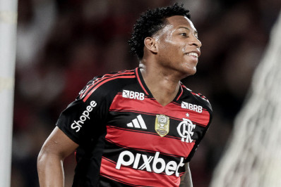 Plata destaca vitória do Flamengo e exalta 'magia' de Arrascaeta