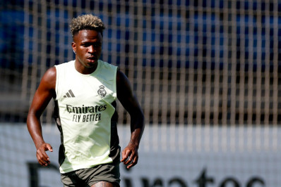 Jornal espanhol exalta pré-temporada de Vini Jr no Real: 'Um foguete'