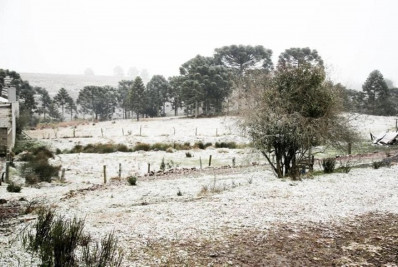 Vídeo: neve chega ao Rio Grande do Sul e a Santa Catarina