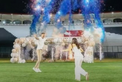 Vídeo! Zagueiro do Vasco, Lucas Freitas faz chá revelação do filho em São Januário