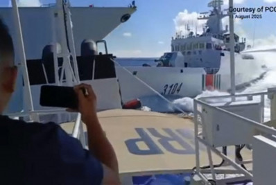 Vídeo: Navios chineses colidem durante perseguição a barco filipino