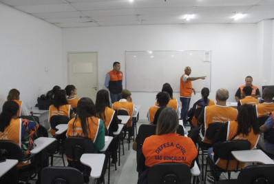 Defesa Civil realiza aula inaugural da nova turma do Curso de Voluntários