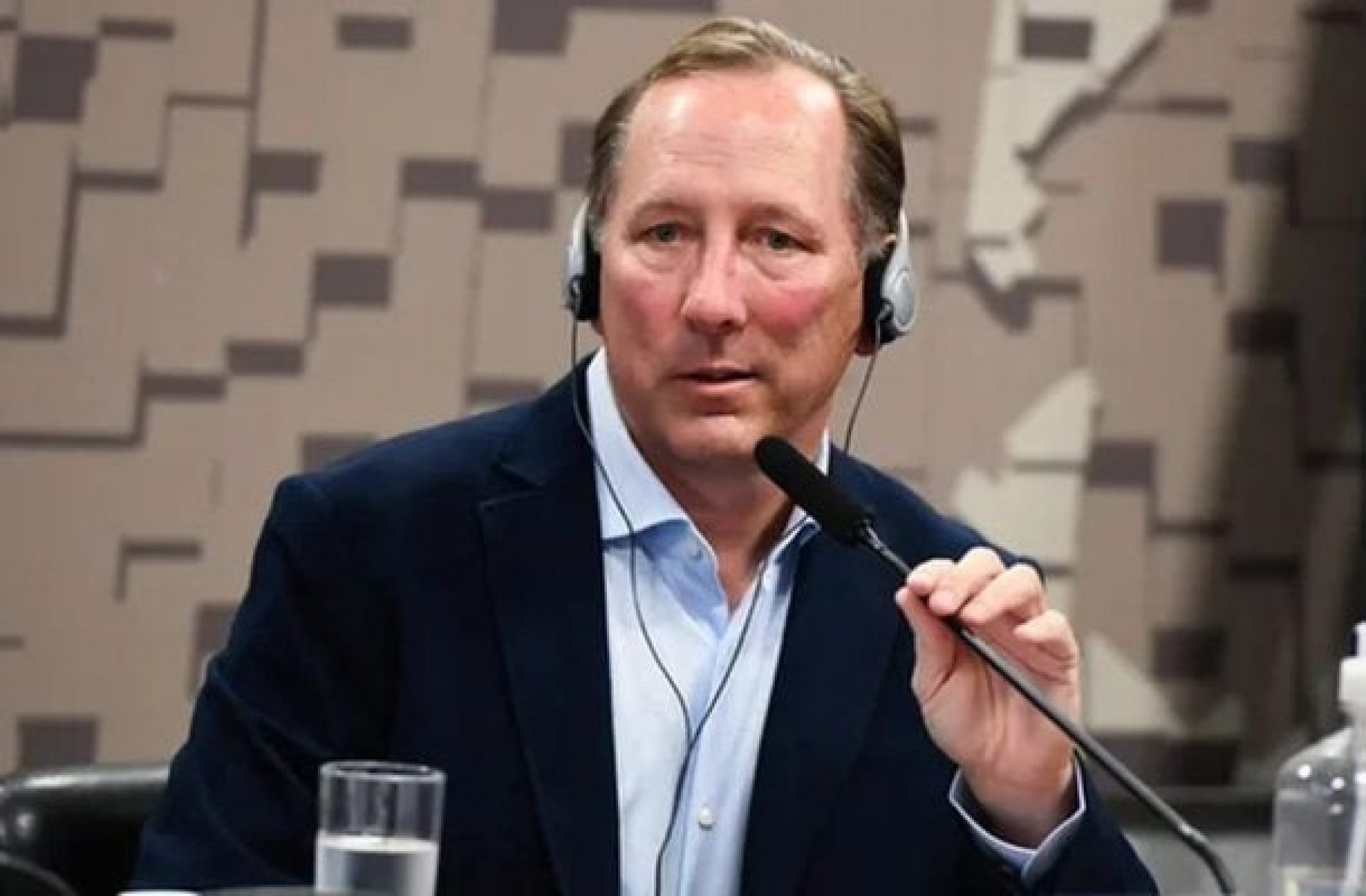 Textor se une a novo investidor para comprar clube da segunda divis&atilde;o inglesa