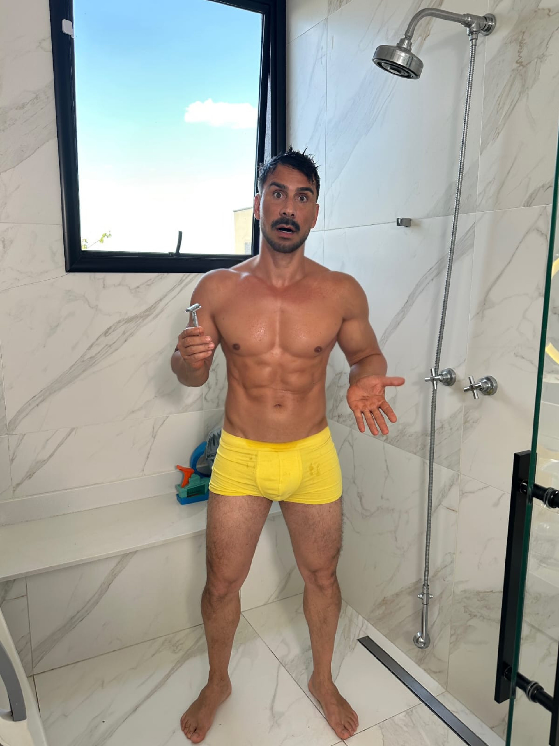 Julio Rocha perdeu três quilos para trabalho em novela - Reprodução/Instagram