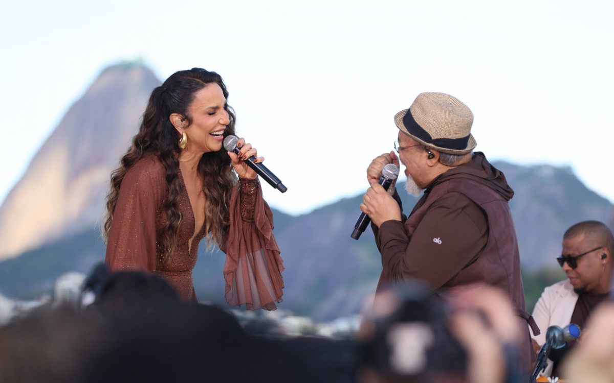 Ivete Sangalo gravou música com Jorge Aragão
