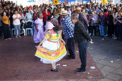Mais de mil pessoas participam do Arraiá da Convivência 2025 em Volta Redonda 