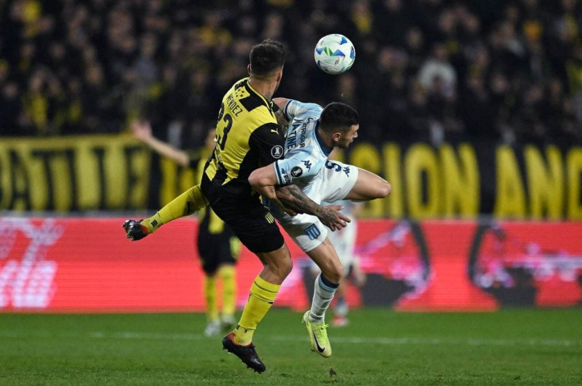 Em jogo ‘travado’, Pe&ntilde;arol vence Racing no Uruguai