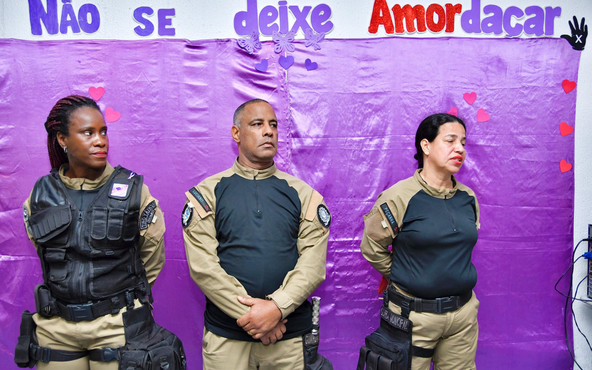 Os guardas municipais Liliane Santos, Luciano da Cruz e Luciana Cruz participaram da palestra

