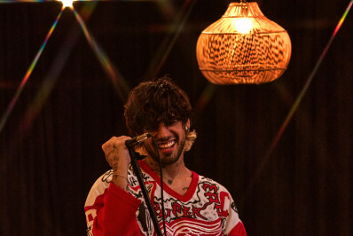 Zé Felipe retorna às origens sertanejas em novo projeto: 'Sempre fez parte da minha vida'